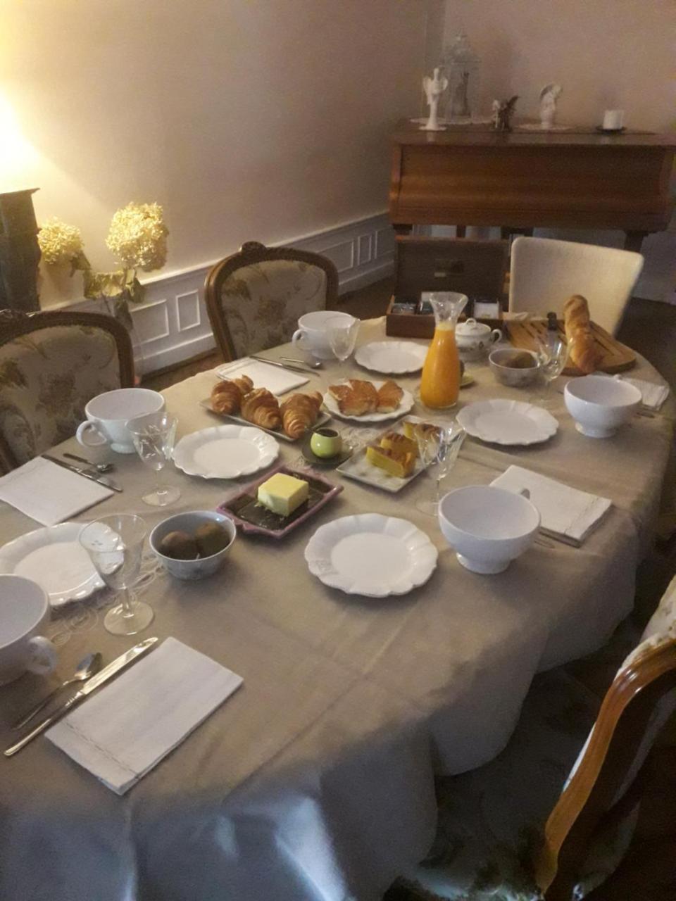 Bed and Breakfast La Loge Des Fees Latillé Zewnętrze zdjęcie